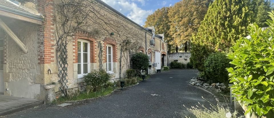 Maison 8 pièces de 234 m² à Semblançay (37360)