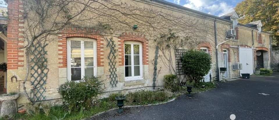 Maison 8 pièces de 234 m² à Semblançay (37360)