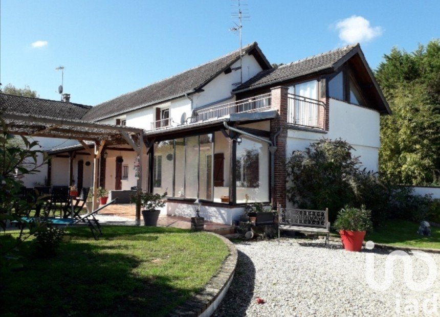 Maison 5 pièces de 145 m² à Saint-Georges-sur-Baulche (89000)