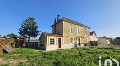 Village house 6 rooms of 143 m² in Villognon (16230)