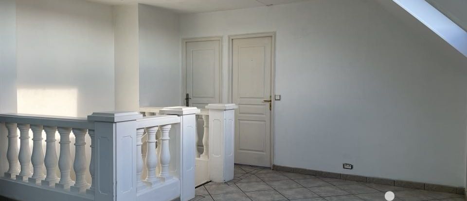 Village house 5 rooms of 140 m² in Estrées-Saint-Denis (60190)