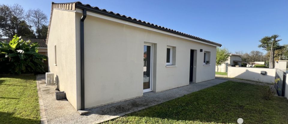 Maison 4 pièces de 80 m² à La Lande-de-Fronsac (33240)