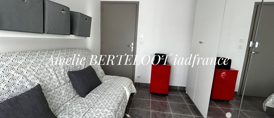 Apartment 3 rooms of 57 m² in Hyères (83400)