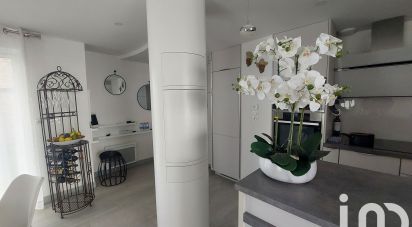 Appartement 3 pièces de 85 m² à La Rochelle (17000)