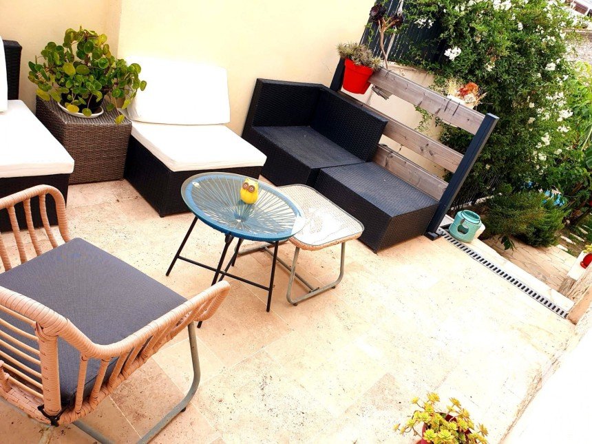 Town house 5 rooms of 186 m² in Antibes (06600)