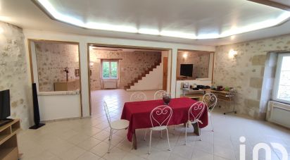 House 7 rooms of 175 m² in Lussac-les-Châteaux (86320)