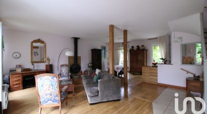 Traditional house 6 rooms of 160 m² in Fresnes (94260)