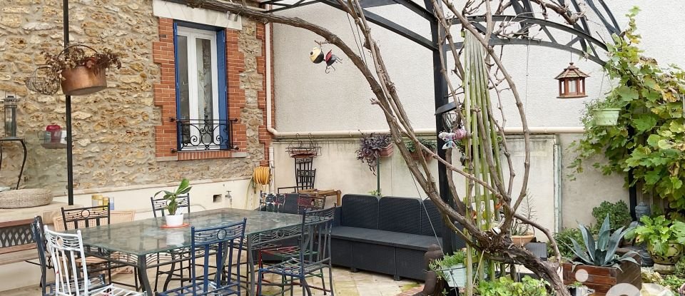 House 5 rooms of 101 m² in Vigneux-sur-Seine (91270)