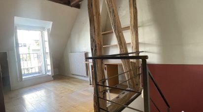 Apartment 4 rooms of 100 m² in Paris (75011)