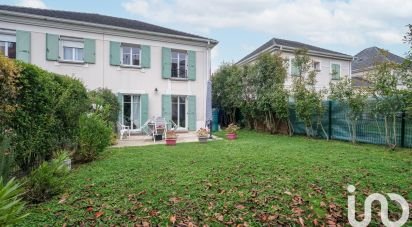 House 4 rooms of 101 m² in Magny-le-Hongre (77700)