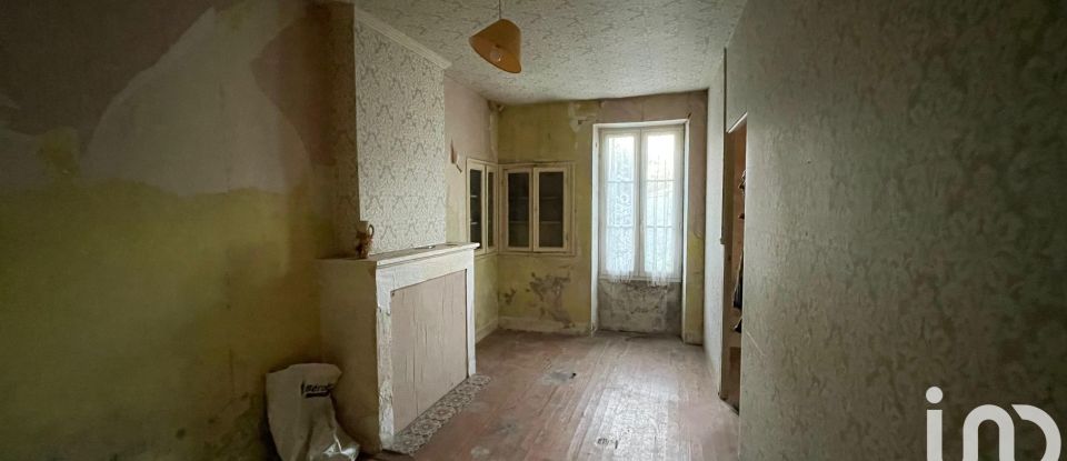 Maison 12 pièces de 315 m² à Voissay (17400)