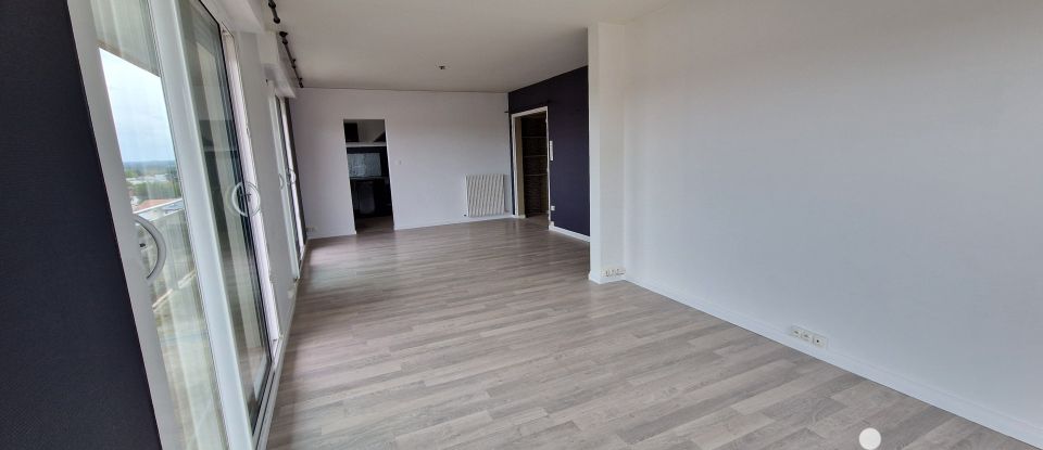 Appartement 3 pièces de 73 m² à Cholet (49300)