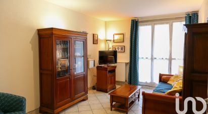 Apartment 3 rooms of 66 m² in Montrouge (92120)