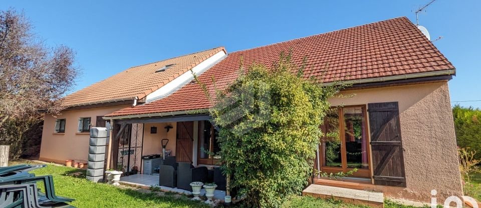 Maison 8 pièces de 228 m² à Thorey-en-Plaine (21110)