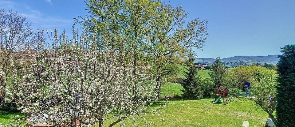 House 5 rooms of 136 m² in Savigny (69210)