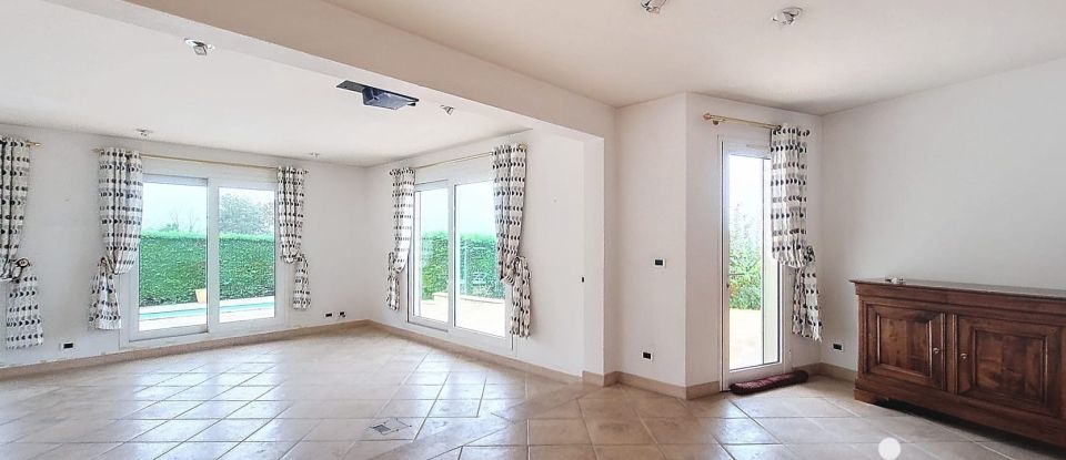 House 7 rooms of 183 m² in Aix-les-Bains (73100)