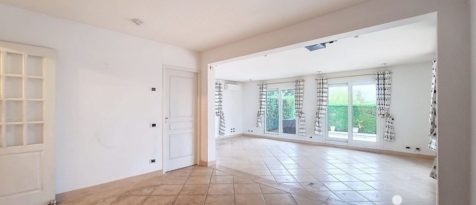 House 7 rooms of 183 m² in Aix-les-Bains (73100)