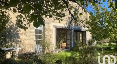 Maison de campagne 8 pièces de 230 m² à Saint-Pierre-de-Côle (24800)