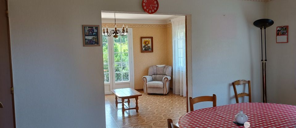 House 8 rooms of 153 m² in Landevieille (85220)