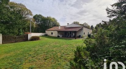 Maison de campagne 7 pièces de 220 m² à Saint-Savinien (17350)