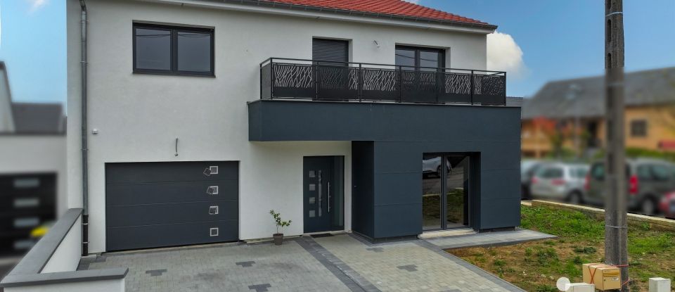 House 7 rooms of 175 m² in Serémange-Erzange (57290)