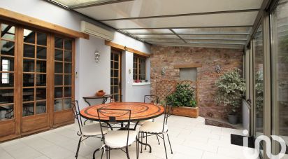 Traditional house 6 rooms of 197 m² in Villecresnes (94440)