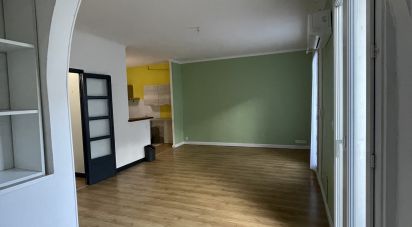 Appartement 3 pièces de 69 m² à Clermont-l'Hérault (34800)