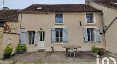 Country house 4 rooms of 107 m² in Maligny (89800)