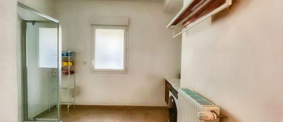 Appartement 2 pièces de 44 m² à Chevilly-Larue (94550)