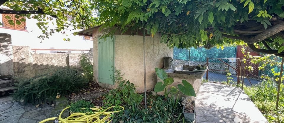 Traditional house 8 rooms of 157 m² in Vence (06140)