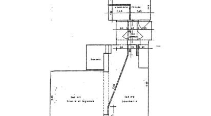 Retail property of 30 m² in Paris (75009)