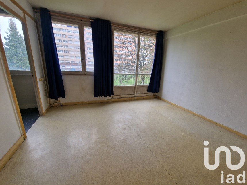 Apartment 4 rooms of 67 m² in Avon (77210)