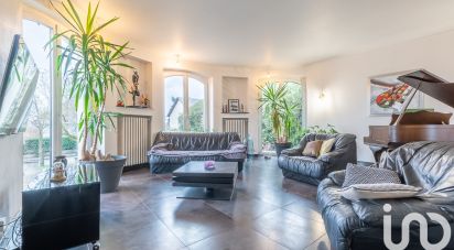 Maison 9 pièces de 280 m² à Hettange-Grande (57330)