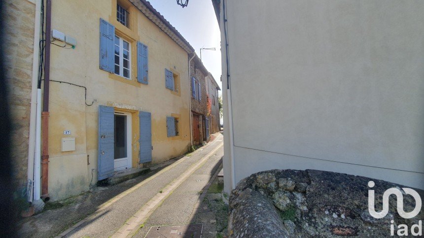 Village house 3 rooms of 51 m² in Mirabeau (84120)