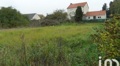 Land of 611 m² in Laon (02000)