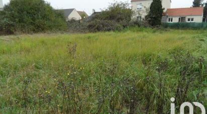 Land of 611 m² in Laon (02000)