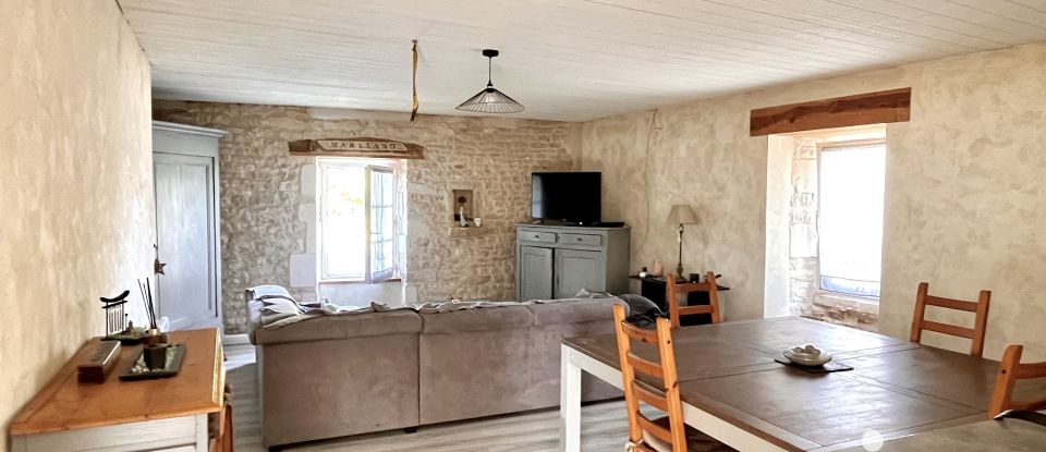 Traditional house 6 rooms of 162 m² in Saint-Médard-d'Aunis (17220)