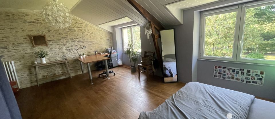 Longère 5 pièces de 235 m² à Héric (44810)