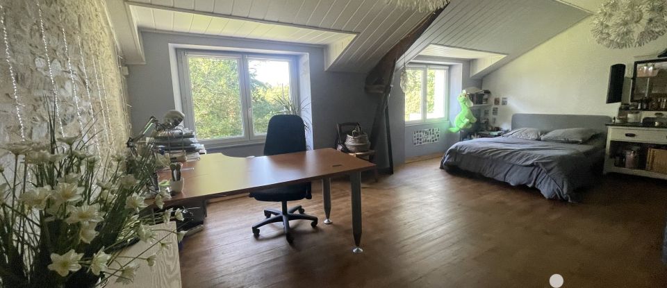 Longère 5 pièces de 235 m² à Héric (44810)