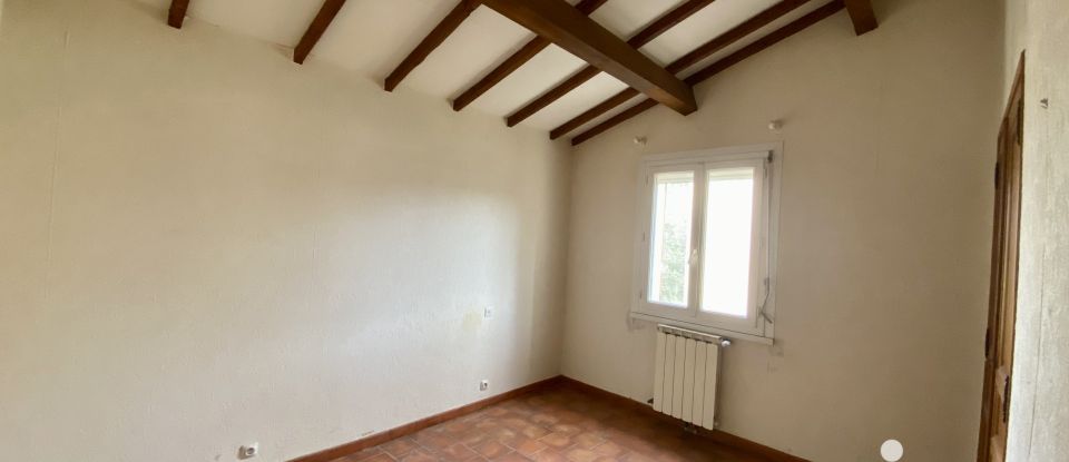 House 4 rooms of 111 m² in Poulx (30320)