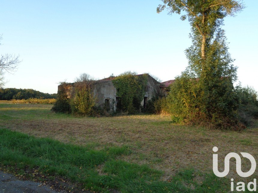 House 1 room of 250 m² in Épargnes (17120)