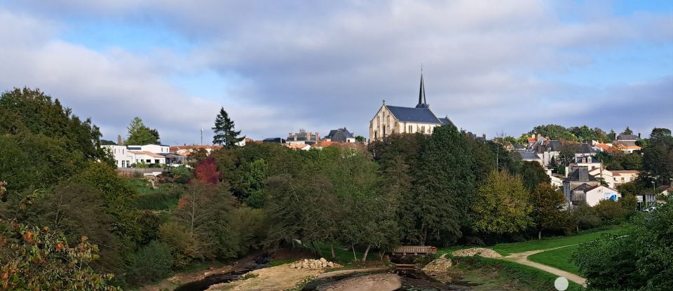 House 5 rooms of 93 m² in Le Poiré-sur-Vie (85170)