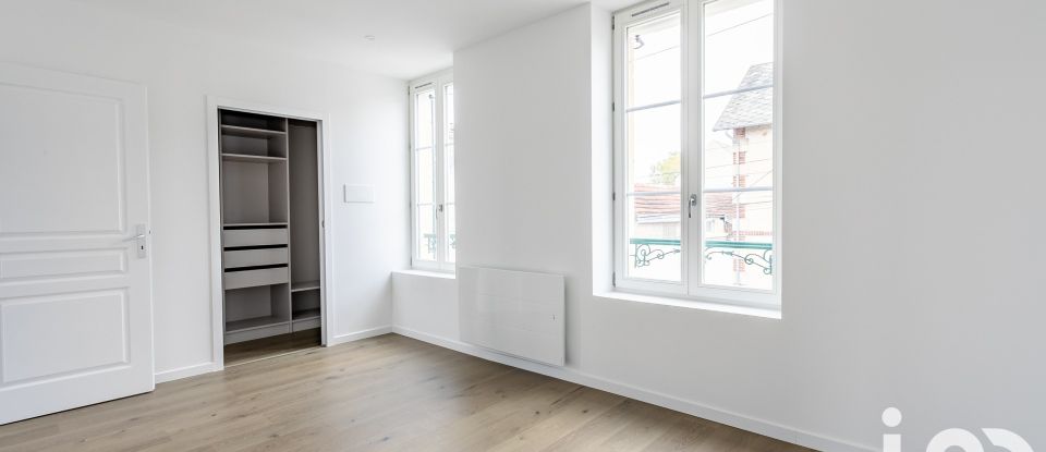 Maison 6 pièces de 140 m² à Crépy-en-Valois (60800)