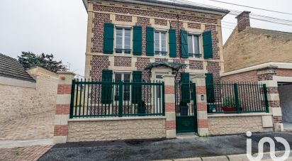 Maison 6 pièces de 140 m² à Crépy-en-Valois (60800)