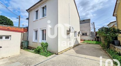 Traditional house 4 rooms of 80 m² in Ozoir-la-Ferrière (77330)