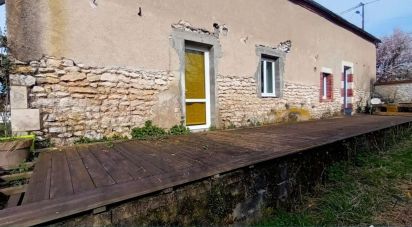 House 7 rooms of 195 m² in Allogny (18110)