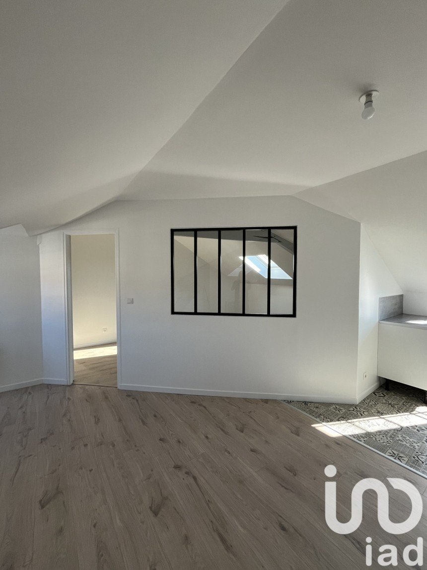 Apartment 2 rooms of 57 m² in Jouars-Pontchartrain (78760)