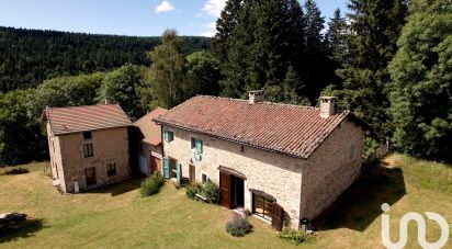 Maison de campagne 6 pièces de 151 m² à Saint-Germain-l'Herm (63630)