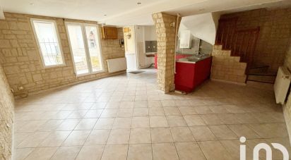 House 4 rooms of 74 m² in Margny-lès-Compiègne (60280)