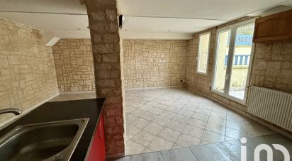 House 4 rooms of 74 m² in Margny-lès-Compiègne (60280)